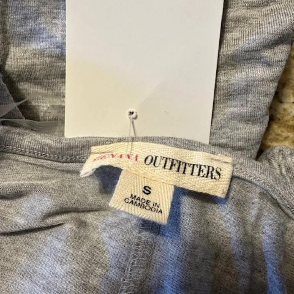 Grey Sharkbite Shirt  T1450     NWT Boutique - Picture 6 of 6